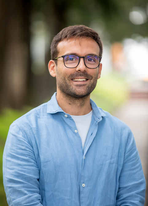 Dr. Carlos G&oacute;mez Gonz&aacute;lez