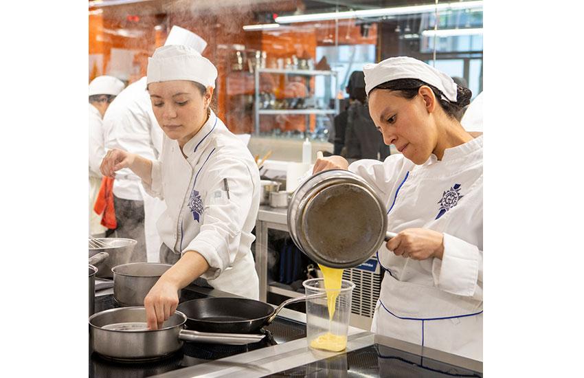 Estudia Licenciatura en Turismo y Gastronomía En la ciudad de México Universidad Anáhuac