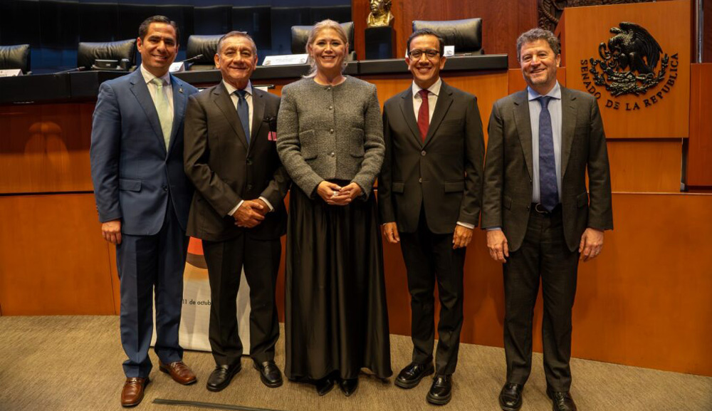 Celebramos en el Senado de la República el Primer Parlamento Universitario Anáhuac 