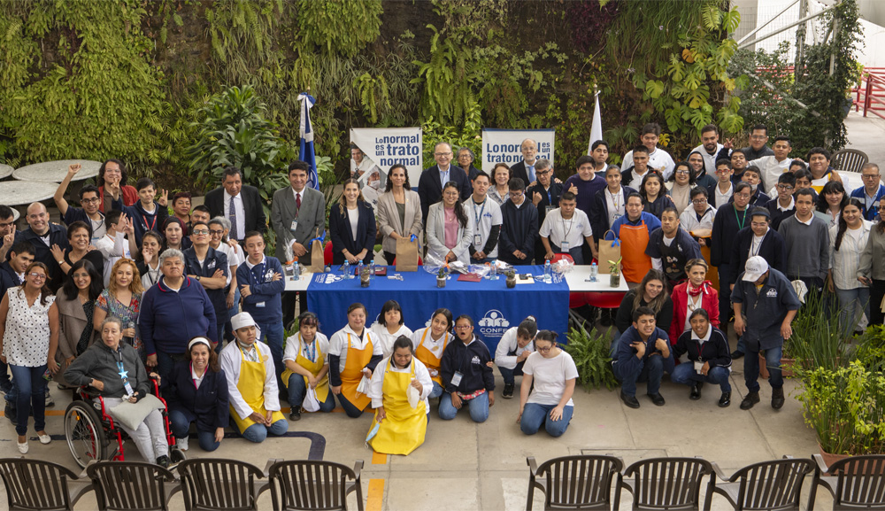 CONFE y la Universidad Anáhuac México firman convenio de colaboración