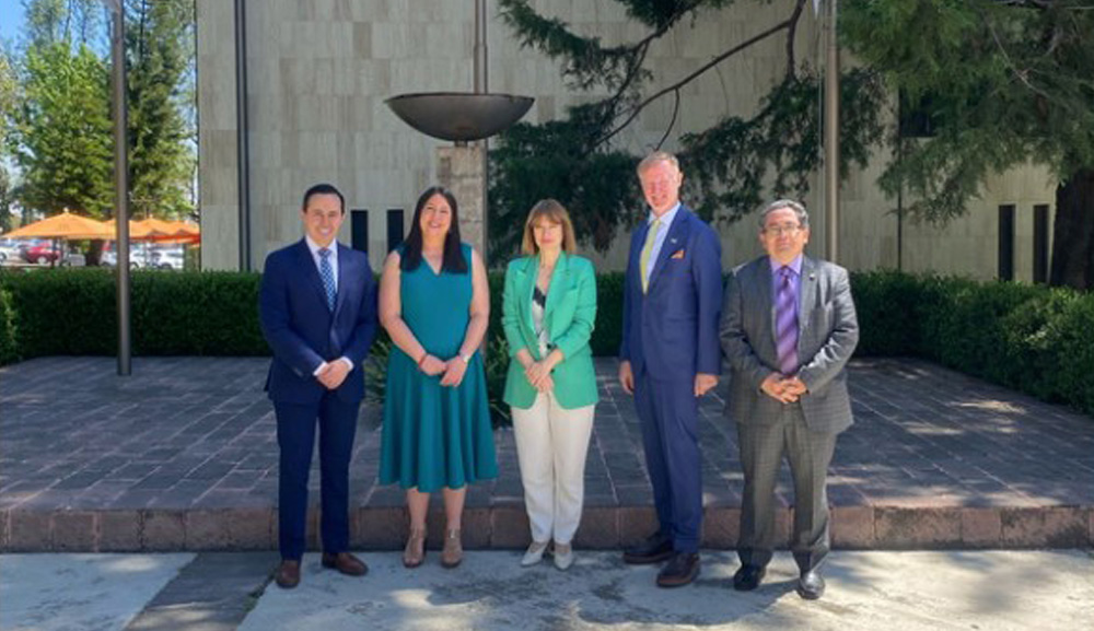 Ucrania y Finlandia dialogan sobre guerra entre Rusia y Ucrania