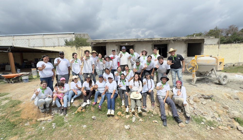 ASUA Construye transforma escuelas en Hidalgo