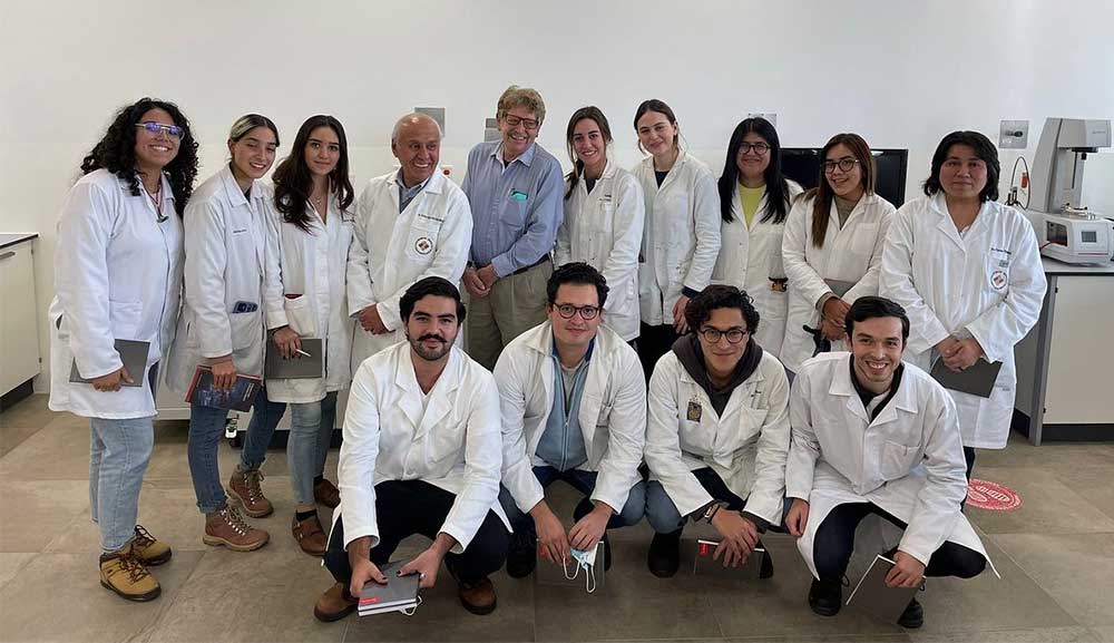 Alumnos de Ingeniería Química visitan las instalaciones de Anton-Paar México&nbsp;