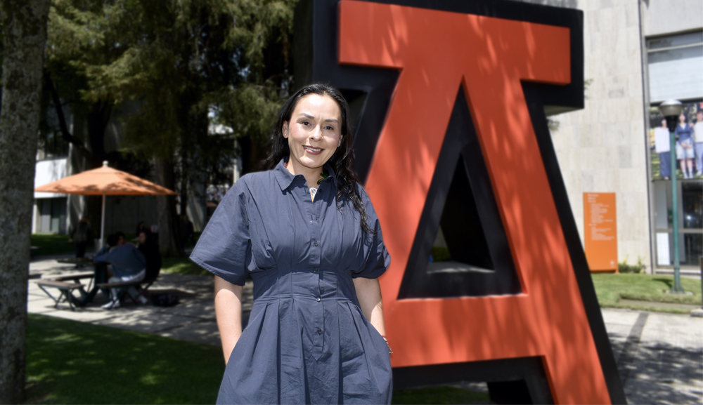 Tamara Becerra comparte su experiencia en la industria textil con alumnos de la Facultad de Diseño