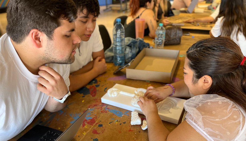  Taller inclusivo impulsa el diseño centrado en personas con discapacidad visual  