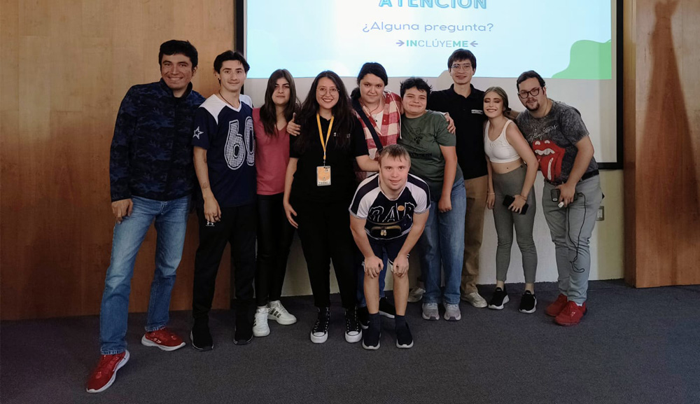 Fundación Inclúyeme imparte taller a alumnos del Diplomado de Habilidades Sociales y Vocacionales