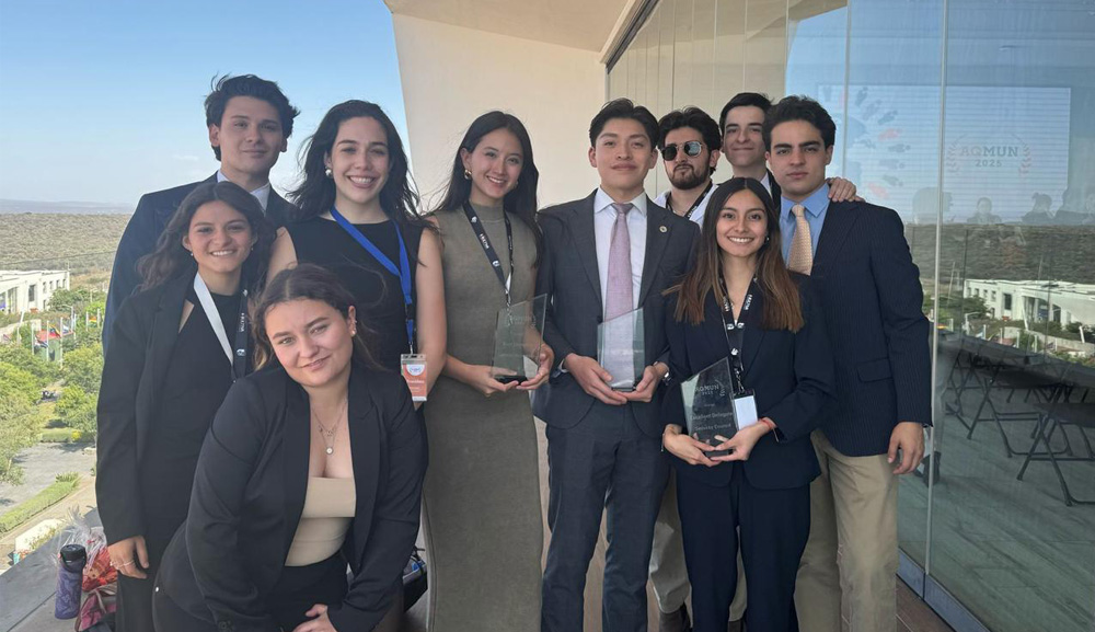 Alumnos Anáhuac destacan en Modelo de Naciones Unidas AQMUN 2025