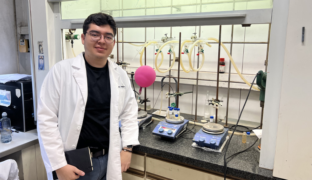 Alumno de Ingeniería realiza estancia de Investigación en España