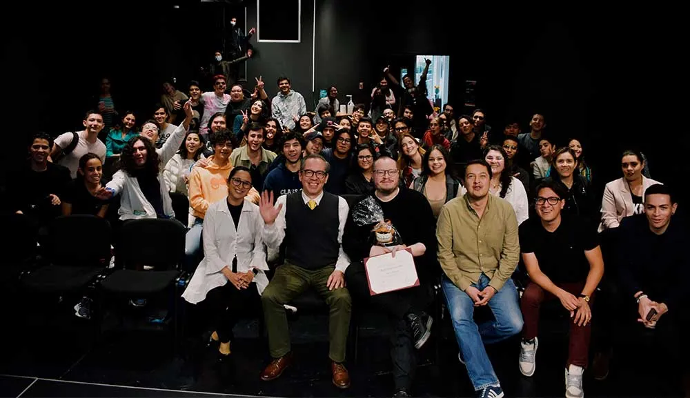 “Las personas disfrutan de la música porque pueden transportarse a otros lugares”: Leonel García&nbsp;