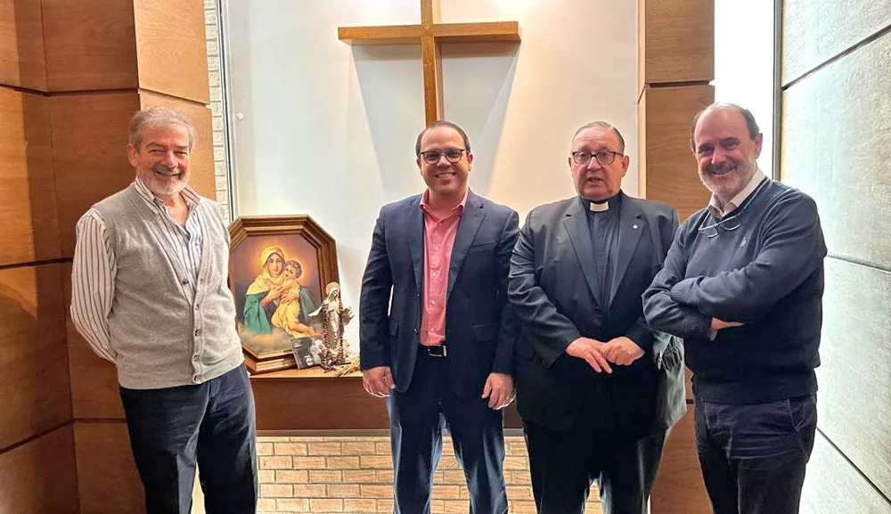 La Facultad de Bioética fortalece lazos con la Fundación Médica Porta Vitae en Chile