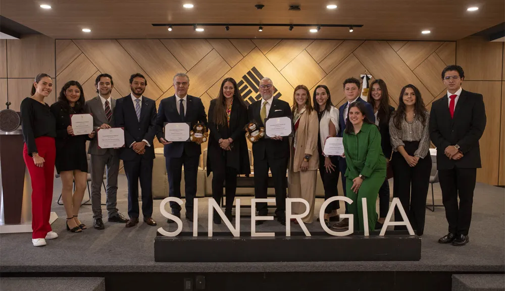 Sinergia analiza con el CCE y CONCAMIN el futuro empresarial en México